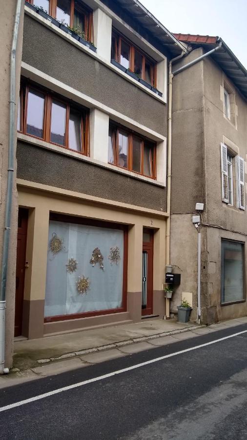 Le Passage Du Faubourg, Agreable T3 En Duplex De 120M2 Leilighet Saint-Léonard-de-Noblat Eksteriør bilde