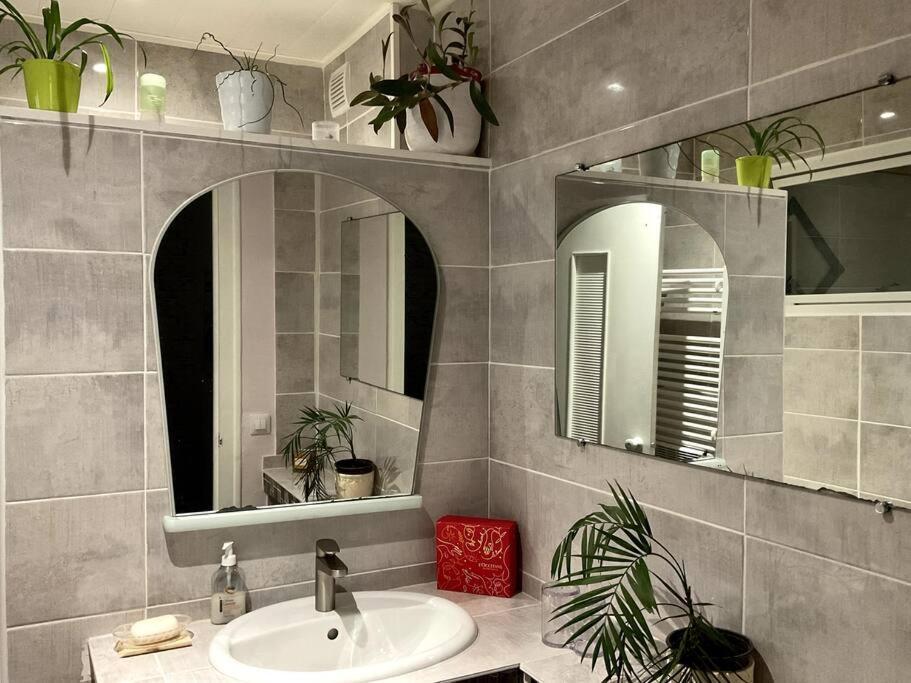 Le Passage Du Faubourg, Agreable T3 En Duplex De 120M2 Leilighet Saint-Léonard-de-Noblat Eksteriør bilde