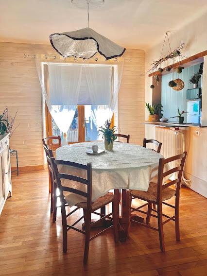Le Passage Du Faubourg, Agreable T3 En Duplex De 120M2 Leilighet Saint-Léonard-de-Noblat Eksteriør bilde